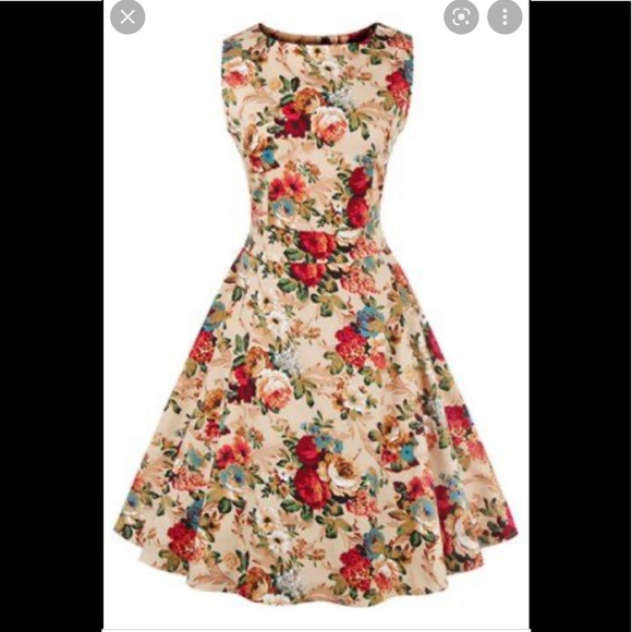 ModCloth NWT Fit & Flare Beige Floral Dress size XL - Picture 3 of 17